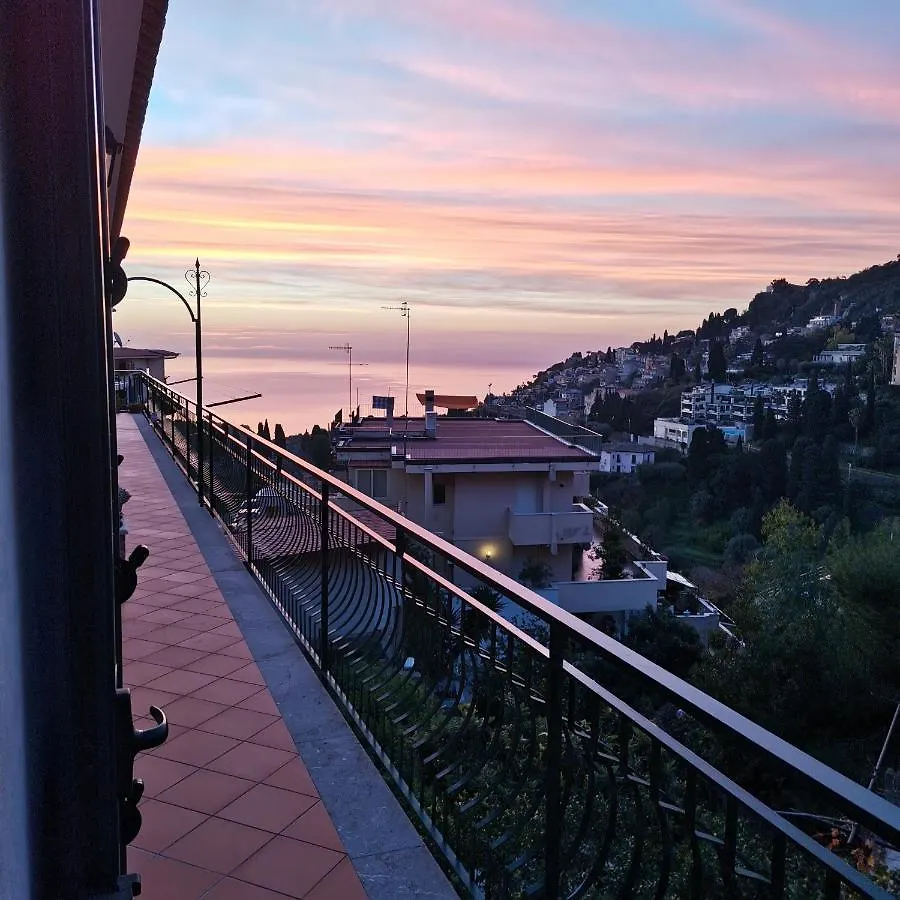 La Perla Daire Taormina