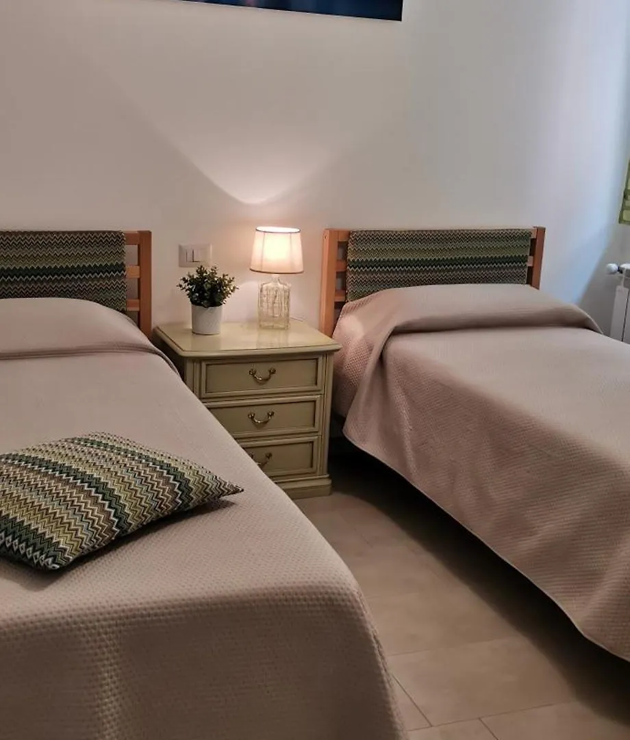 La Perla Daire Taormina 0*,  İtalya